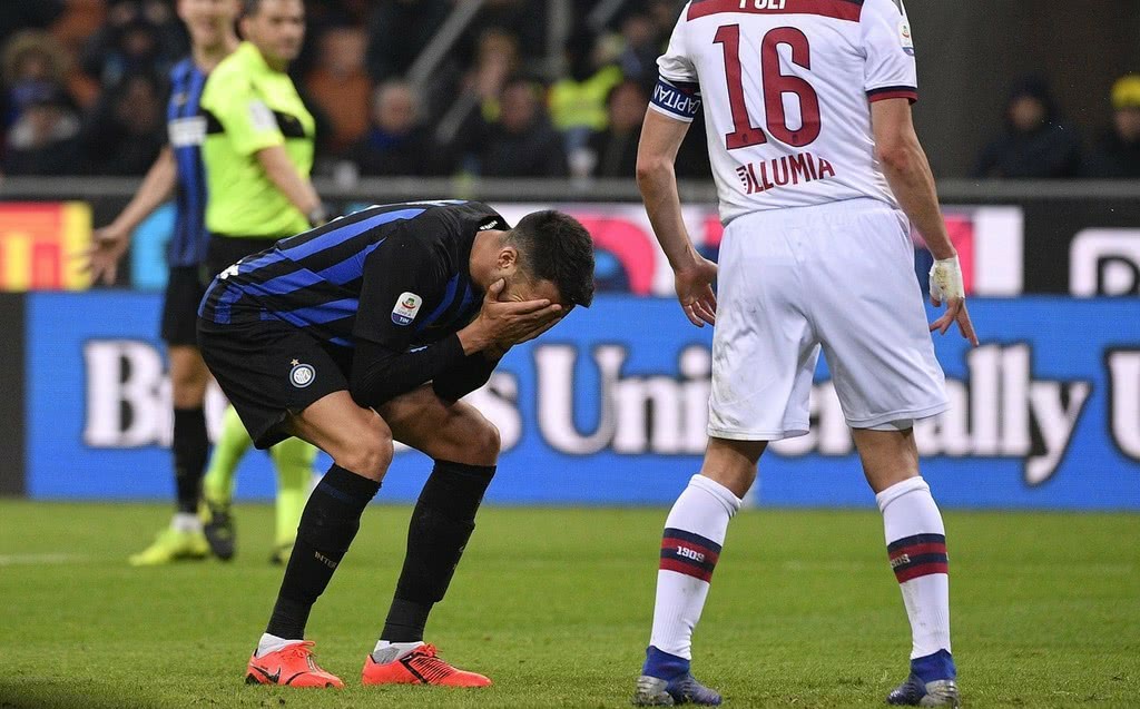 九游体育下载关于利物浦训练开放日，今晚单刀错失引欢呼，葡超在即，赛程密集仍需轮换的信息