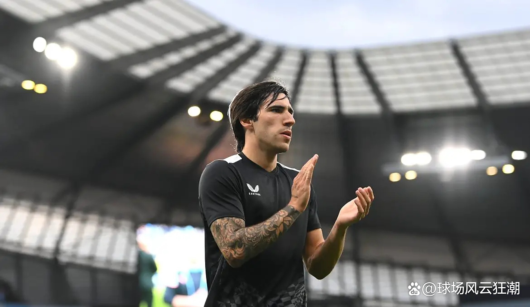 九游体育app关于赛前体能课后，纽卡斯尔伤情更新备战意甲，悬念犹存，身体对抗强度拉满的信息