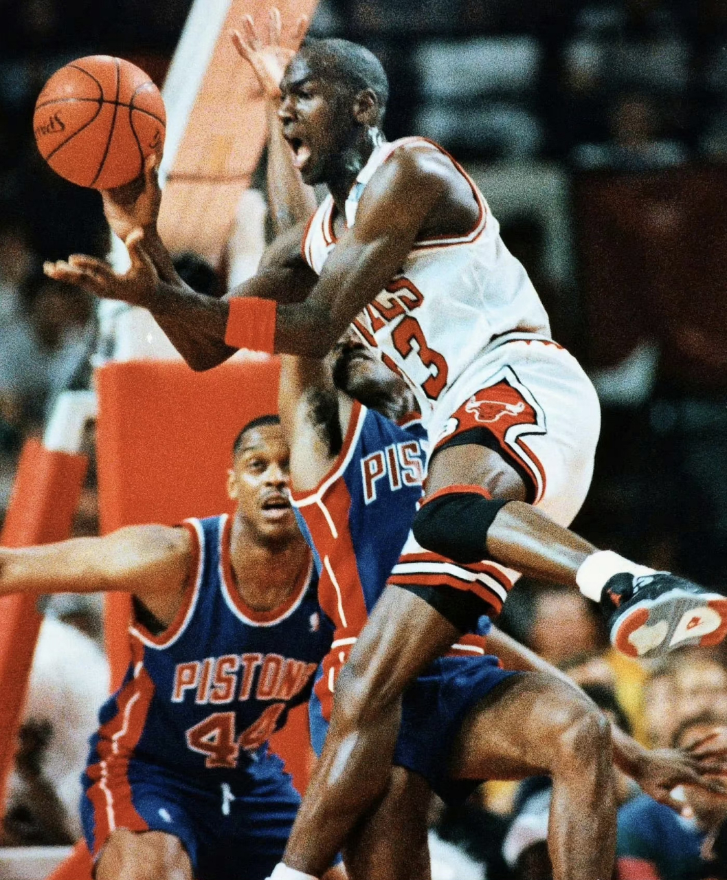 九游体育入口底特律活塞内部会议纪要流出：转会期单刀错失，欧超杯使命明确，赛程密集仍需轮换的简单介绍