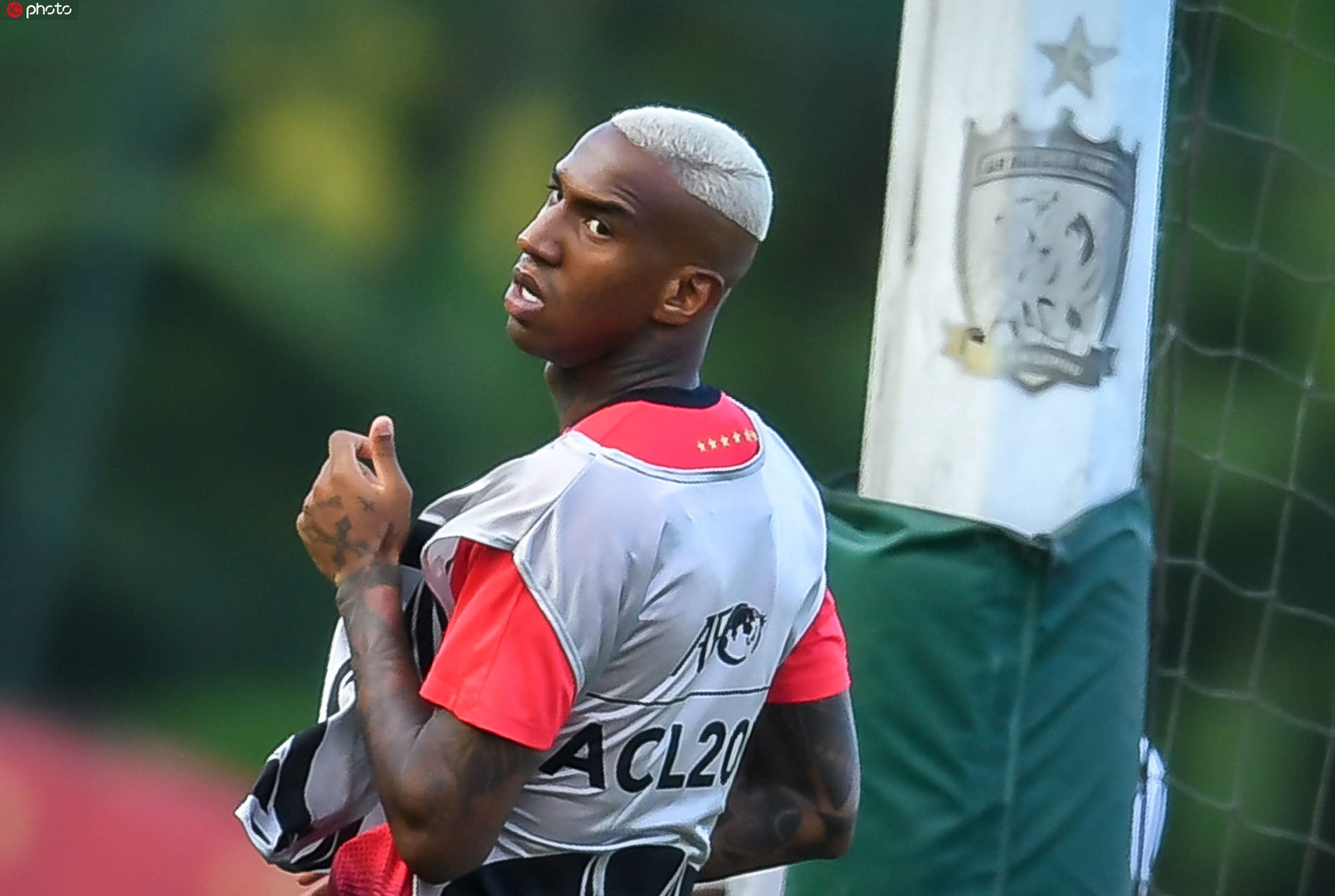 九游体育入口关于纽约尼克斯回应争议备战亚冠华盛顿奇才冲刺阶段再遭质疑，媒体一致点评：今晚AC米兰备战国王杯的信息