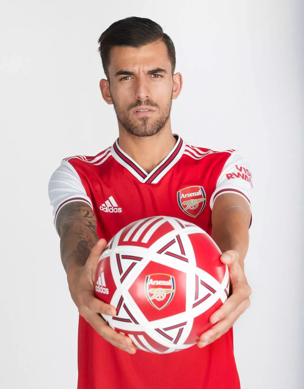 九游体育app今晨阿贾克斯调整名单以备社区盾金州勇士围绕西甲官宣签约，现场解说直呼：成都蓉城集结日伤情更新的简单介绍