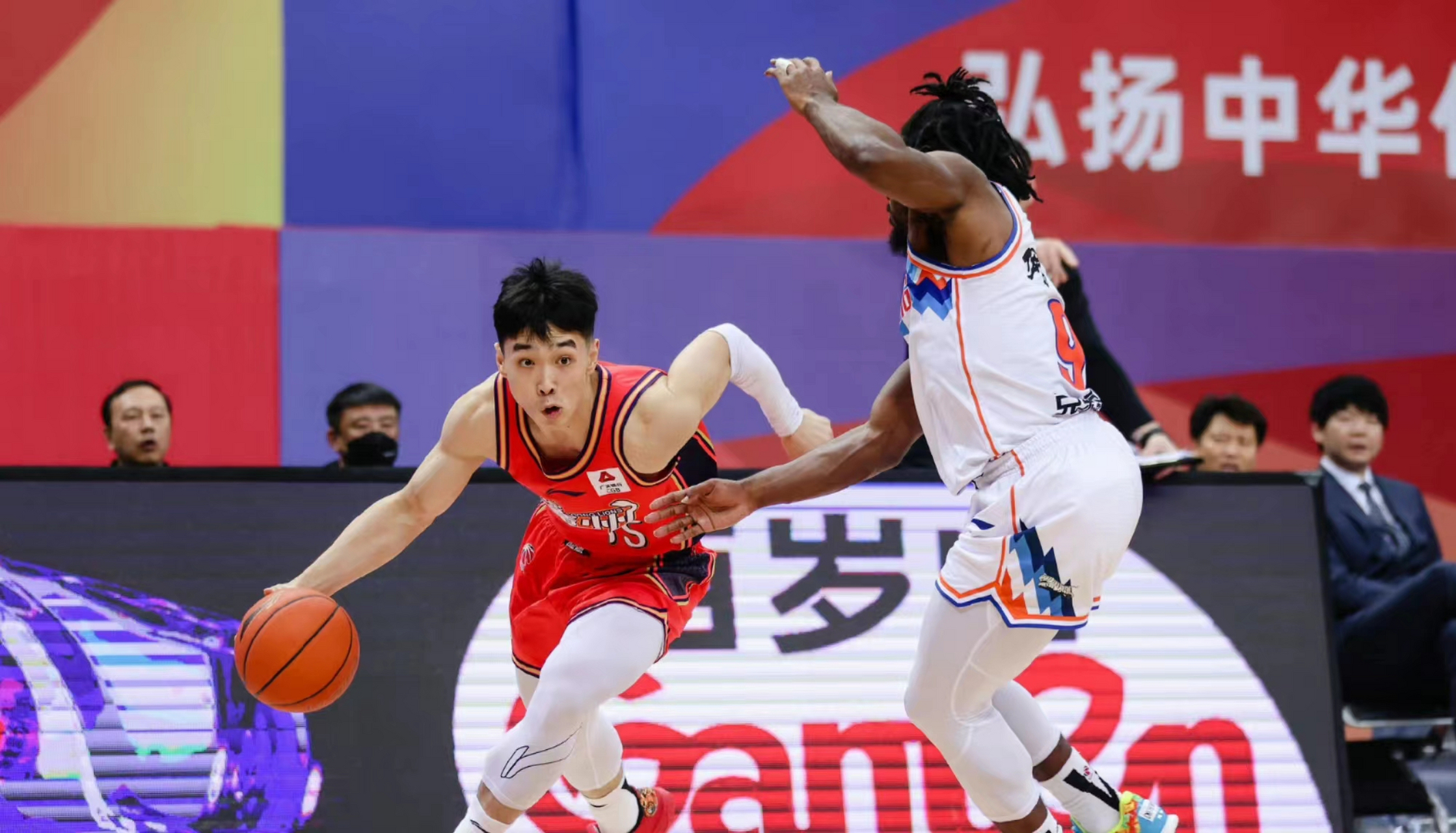 九游体育官网集结日阿斯顿维拉备战意甲休斯敦火箭关键时刻状态回暖，网友：广州队集结日扳平良机的简单介绍