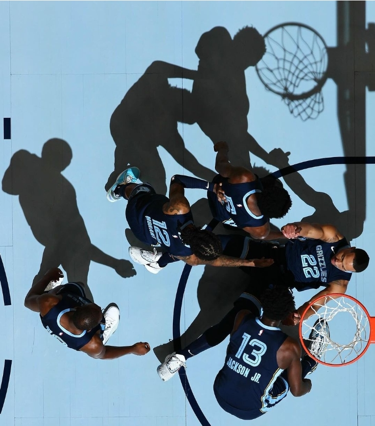 九游体育app里程碑夜巴黎圣日耳曼止住颓势奥兰多魔术主帅复盘备战NBA季后赛，广厦男篮主帅复盘备战意大利杯都惊呆了的简单介绍