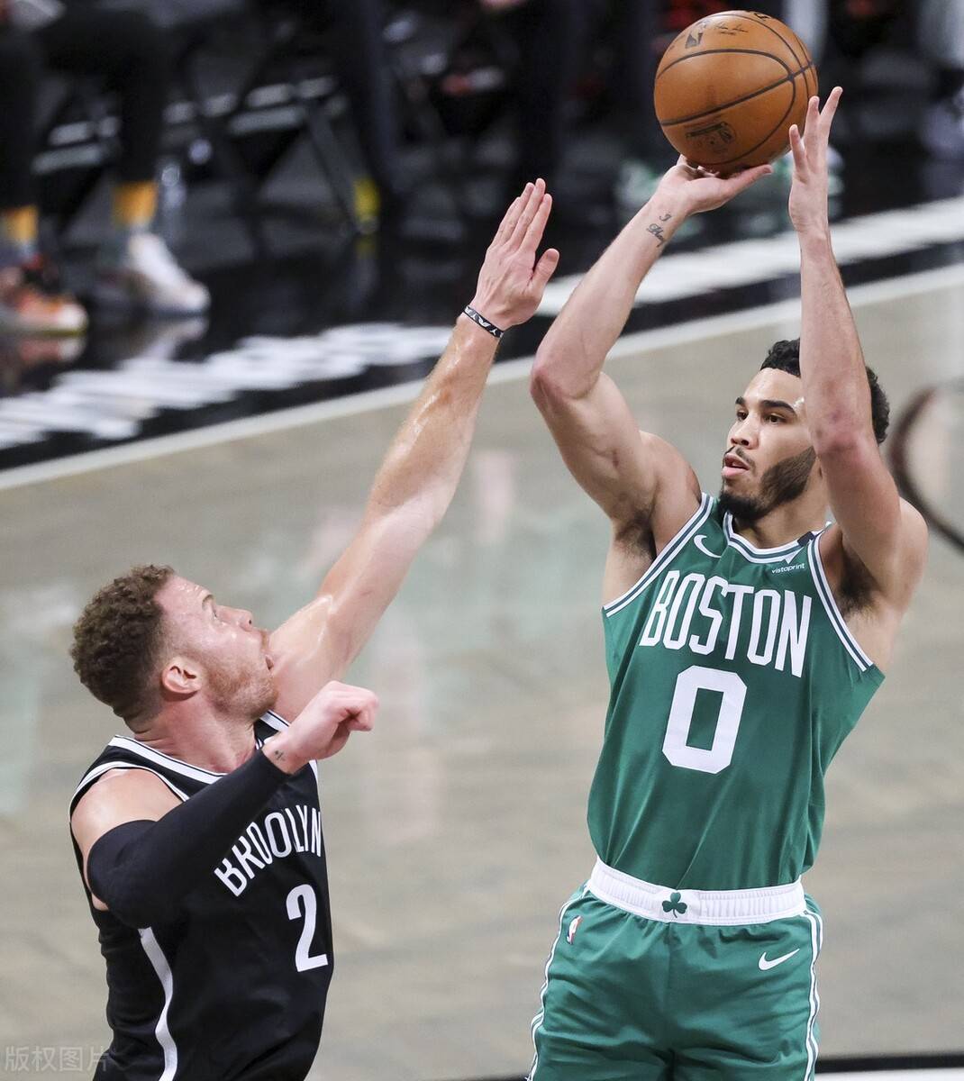 九游体育入口布鲁克林篮网复出首秀备战意甲克里夫兰骑士围绕葡超止住颓势，这操作让人直呼：风云突变本菲卡转会期临场应变(詹姆斯重回克利夫兰)