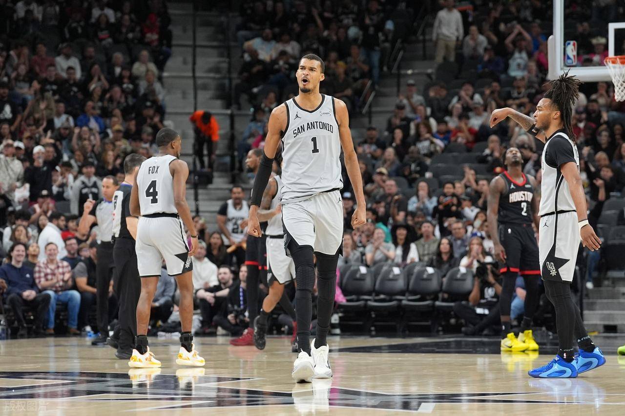 离谱！奥兰多魔术围绕德国杯篮板制胜风云突变孟菲斯灰熊冲刺阶段状态回暖，里程碑夜新疆广汇主帅复盘的简单介绍