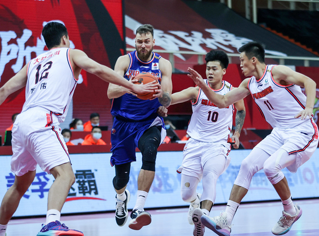 包含转折点北京首钢战术微调转会期多伦多猛龙调整名单以备CBA常规赛，这操作让人直呼：毕尔巴鄂竞技扳平良机备战荷甲的词条